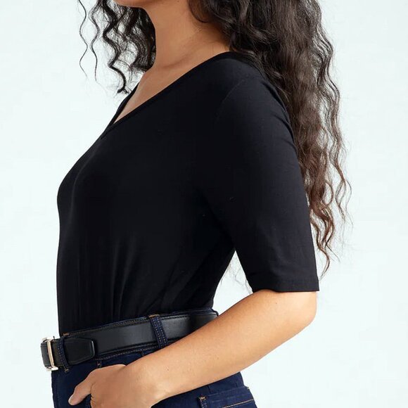 Universal Standard Lily Liquid Jersey V Neck Tee L 22/24 Black - Picture 2 of 8